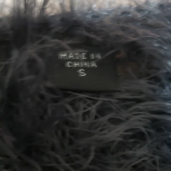 Guess s fuzzy webbed mesh unique top very soft stretchy - Picture 2 of 11